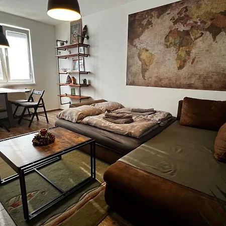 Industrial I 24hr Self Check-in I Free Parking & Coffee